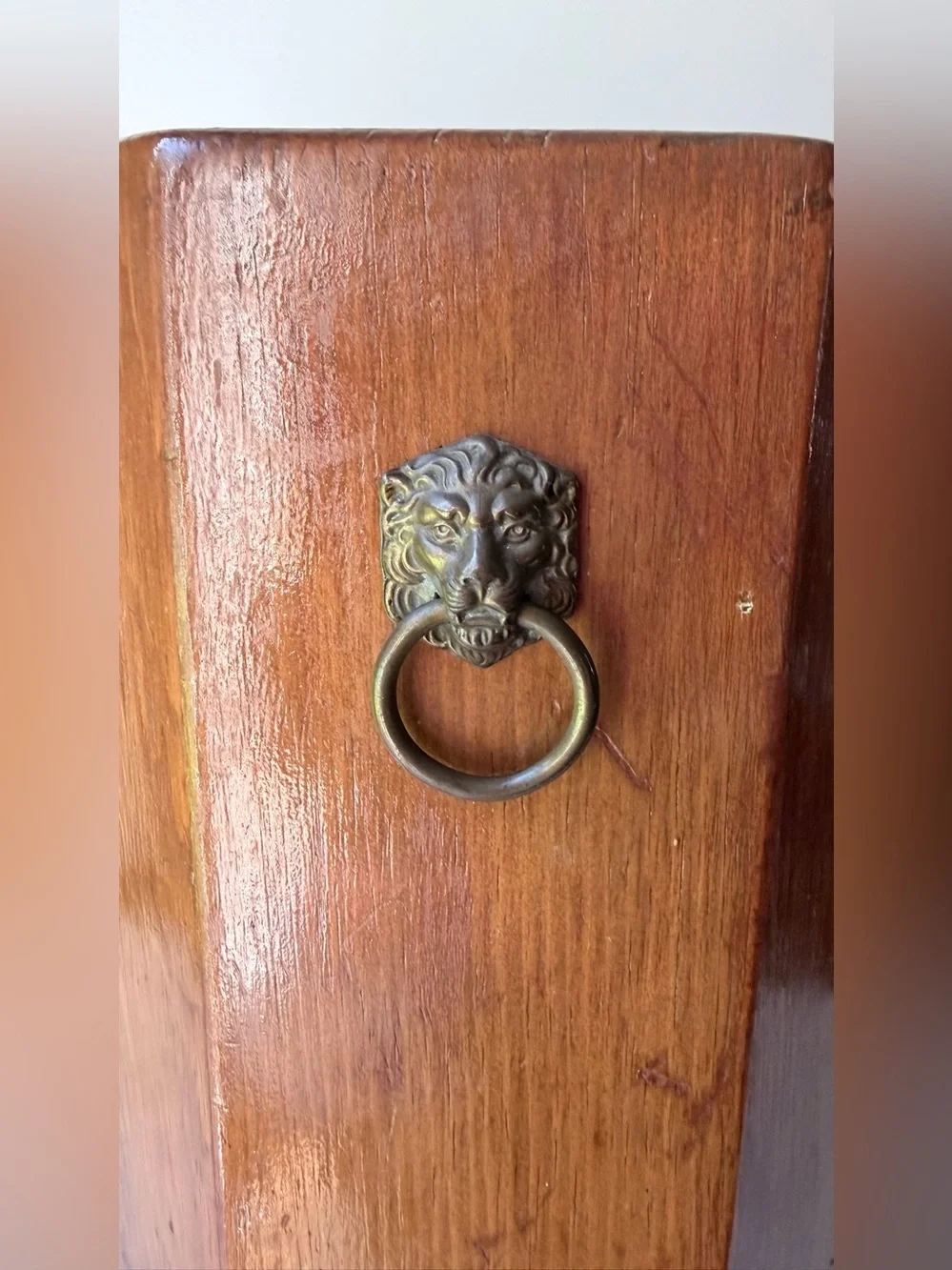 VTG /MC Wood Octagon Shape Trash Can Waste Bin With Lions Heads Unique Storage